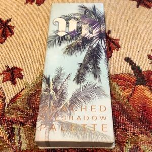 Urban Decay Beached Eyeshadow Palette 🎨
